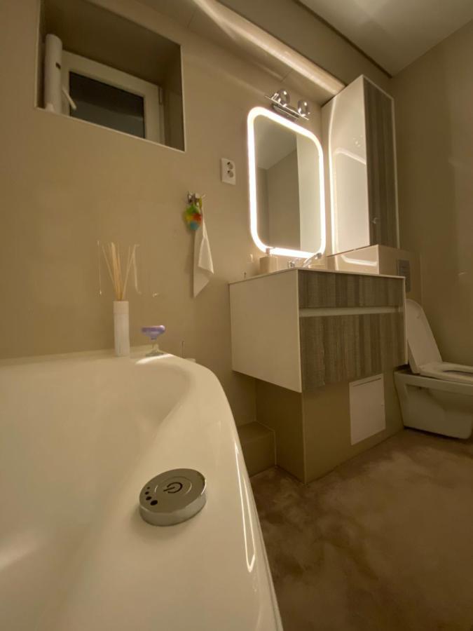 Ferienwohnung Eden Luxury Brăila Exterior foto